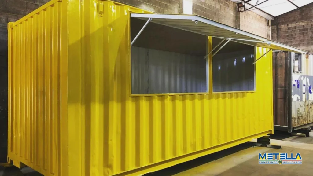 Modulo marittimo giallo con apertura laterale