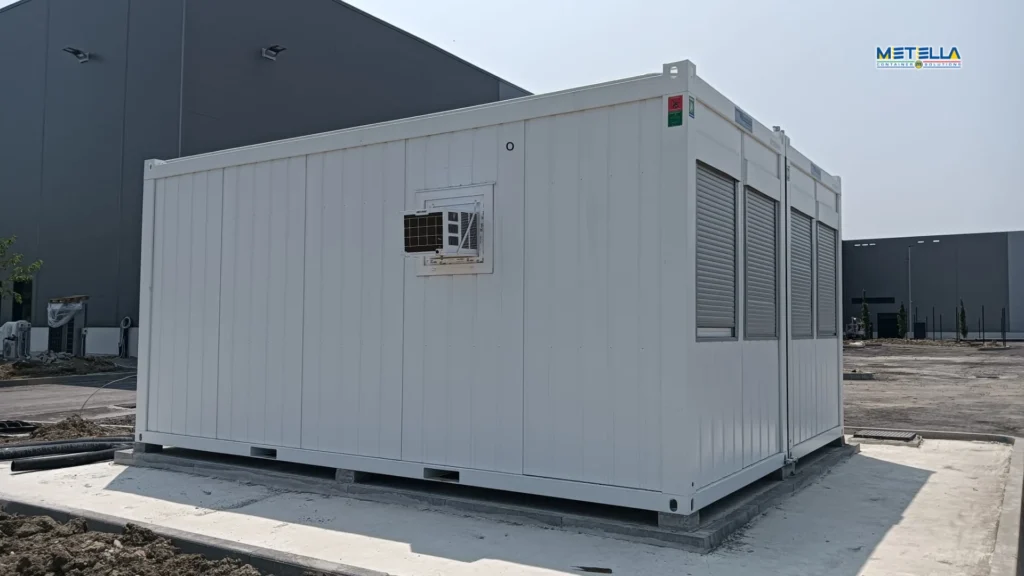 Modulo laboratorio con unità tecnica esterna e struttura coibentata