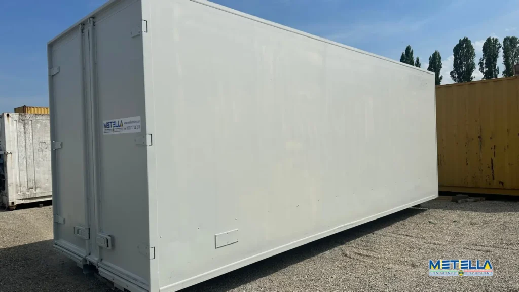 container coibentato bianco pitturato con doppia porta e logo