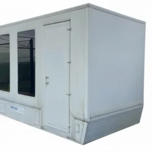 Ambulatorio/ufficio in pronta consegna con doppia porta di ingresso e doppia finestra vetrata