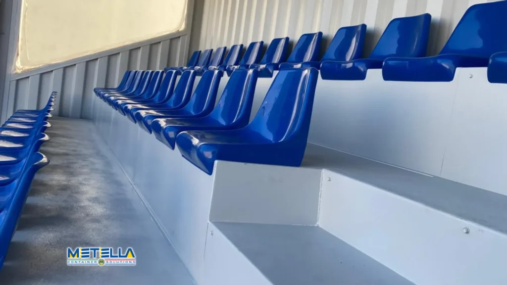 gradini tribuna bianca