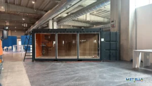 modulo fieristico con vetrata