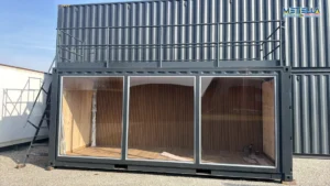 modulo fieristico con terrazza in allestimento