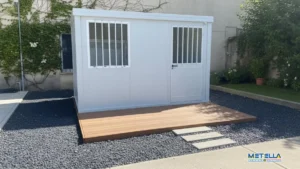 modulo ufficio in giardino su ghiaia posto lavorativo