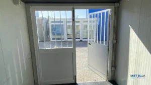 biglietteria tre metri entrata dalle porte pedonali