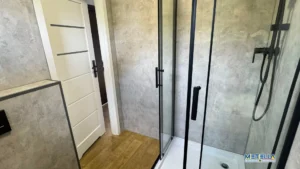 abitativo 9x3 bagno con doccia