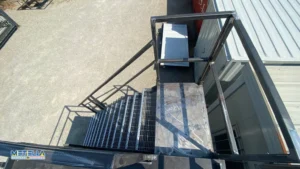 scala e pianerottolo