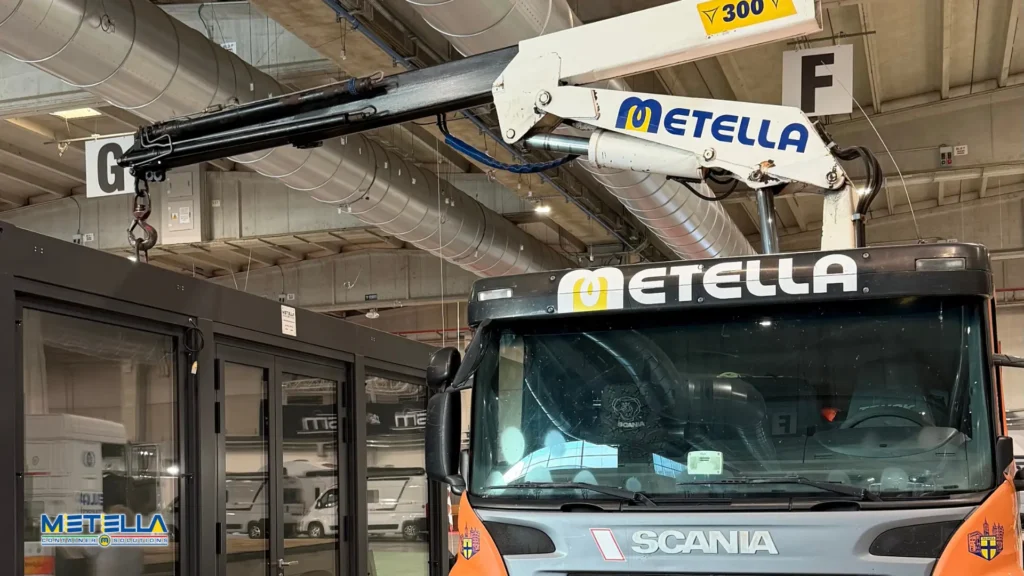 stand carico scarico con gru fiere di parma