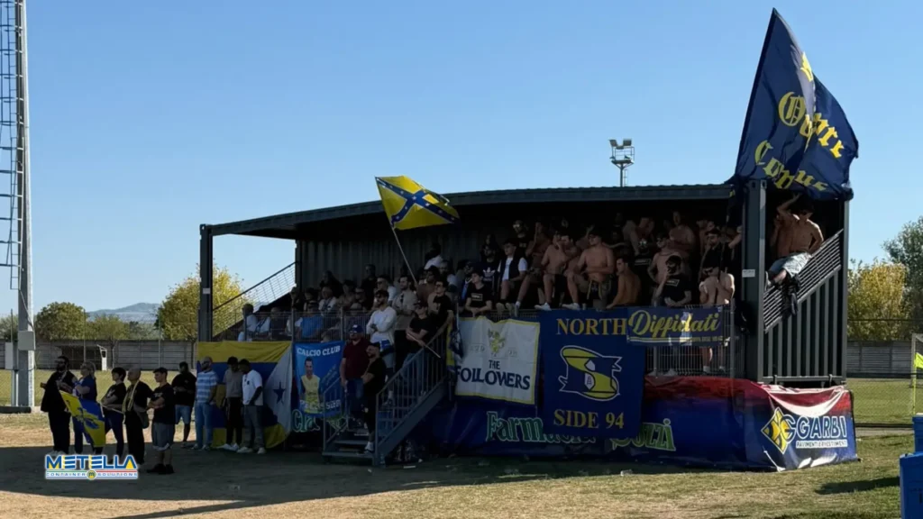 tribuna metella chievo Verona durante una partita